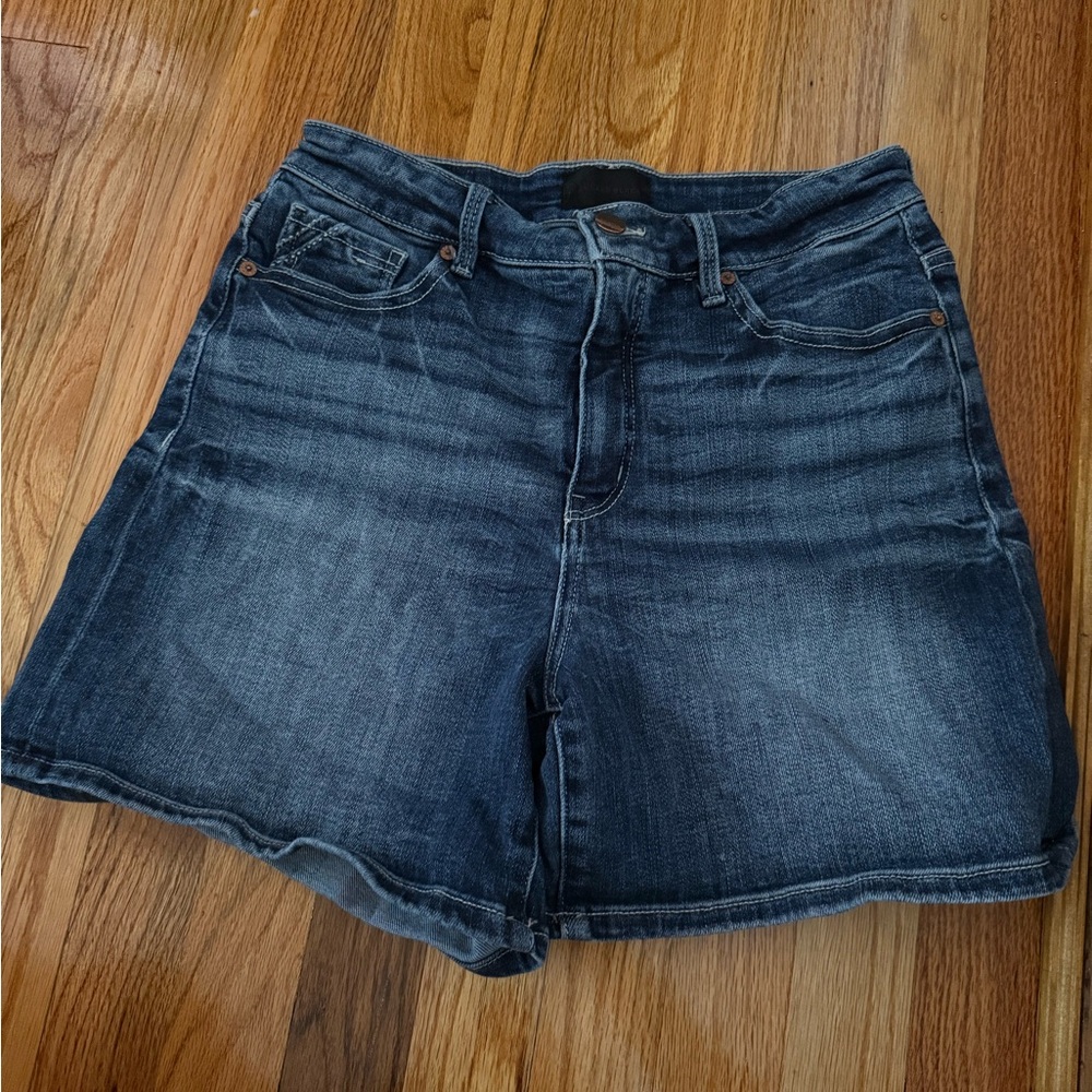 Women's Buckle Black Denim Shorts